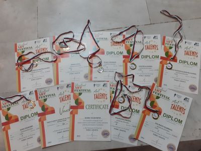 8 престижни награди завоюваха казанлъшките пианисти в Хърватия