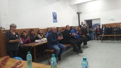 Кандидатите за народни представители на „ДПС – Ново начало” на среща с жителите на с. Ясеново