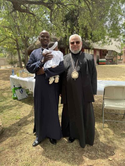 Митрополит Киприан служи в храм „Св. Йоан Рилски“ в Република Южна Африка