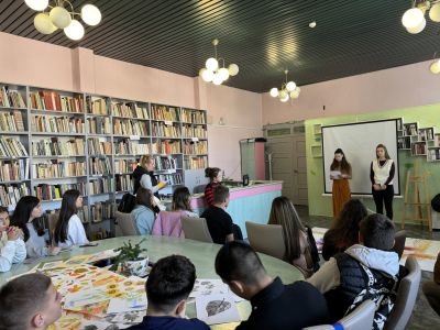 Ученици и учители от ПХГ “Св. Св. Кирил и Методий” отбелязаха Националната седмица на четенето