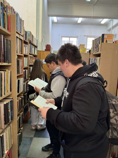 Ученици и учители от ПХГ “Св. Св. Кирил и Методий” отбелязаха Националната седмица на четенето