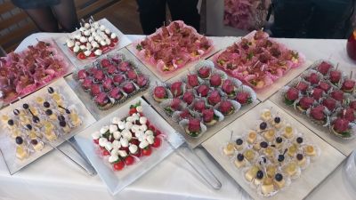 Зрелостници от ПГЛПТ участваха в дискусия за бъдещето на Дом-паметника на връх „Бузлуджа“