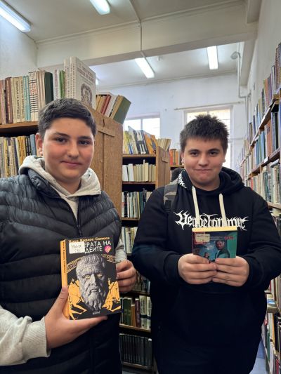 Ученици и учители от ПХГ “Св. Св. Кирил и Методий” отбелязаха Националната седмица на четенето