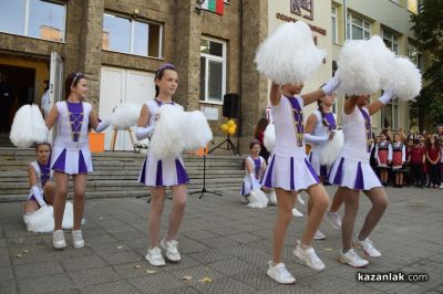 Директорът на ОУ “Мати Болгария“: Вече 33 години, неуморно и с вдъхновение, градим историята на нашето училище