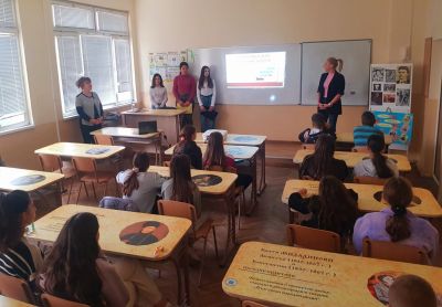 Инър Уийл клуб „Роза Алба“ с нова благотворителна инициатива в ОУ „Чудомир“ – гр. Казанлък