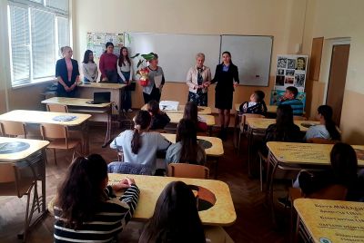Инър Уийл клуб „Роза Алба“ с нова благотворителна инициатива в ОУ „Чудомир“ – гр. Казанлък
