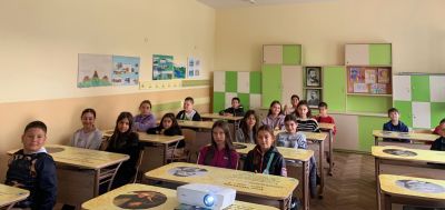 Инър Уийл клуб „Роза Алба“ с нова благотворителна инициатива в ОУ „Чудомир“ – гр. Казанлък