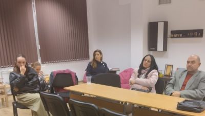 Предизвикателствата пред жените на работното място бе сред темите обсъдени на работна среща в Центъра за превенция на насилието в Казанлък 