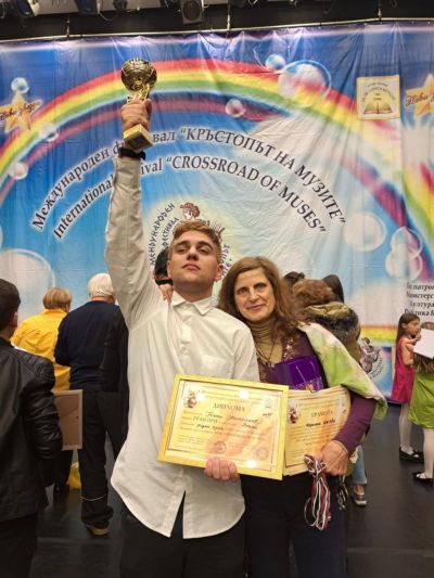 Гранд При за Ники Николаев и още много награди за Школа ,,Орфей‘‘ от Международен конкурс