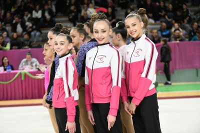 Грациите от СК “Розова долина” се завърнаха със златни, сребърни и бронзови медали от турнир в Стара Загора 