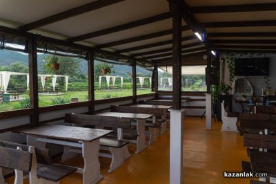 Жива риба за Никулден и празнични партита в бистро „Рибарско място“