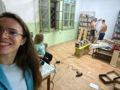 С творчеството си малки художници и членове на Литературния клуб ще “пътуват” към Антарктика