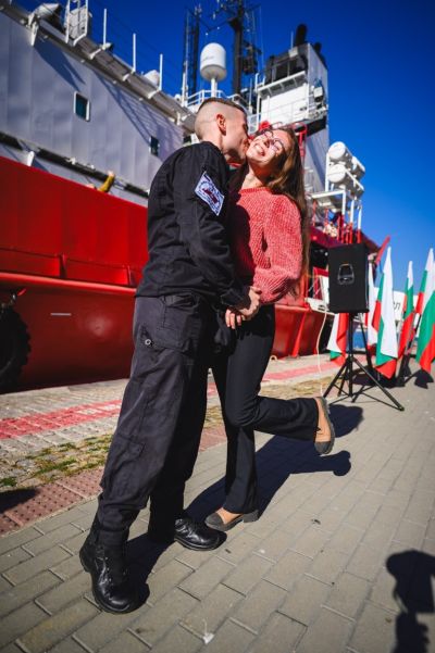 С творчеството си малки художници и членове на Литературния клуб ще “пътуват” към Антарктика