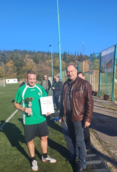 Отборът на РУ-Казанлък се нареди на четвърто място във футболен турнир