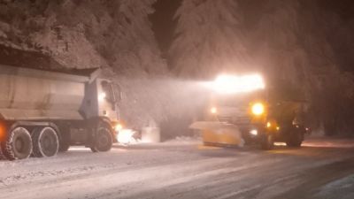 АПИ апелира шофьорите да тръгват с автомобили, готови за зимни условия / Новини от Казанлък