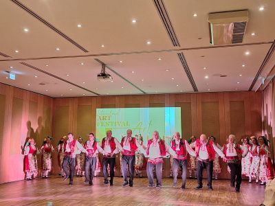 Казанлъшкият клуб за автентичен фолклор към АНПТ “Искра“ спечели първо място в международен фестивал 