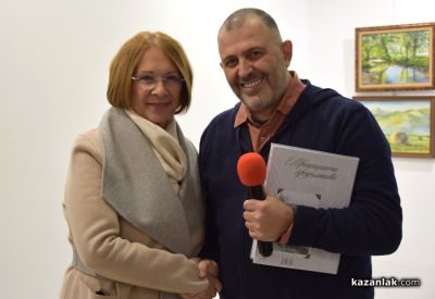 Журналистът Стойчо Керев представи пред казанлъшката публика филма “Пробуждането. Можем ли да излъжем Матрицата?“