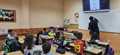 ПГЛПТ и ОУ „Георги Кирков“ със съвместна инициатива в Ден на четенето 2024