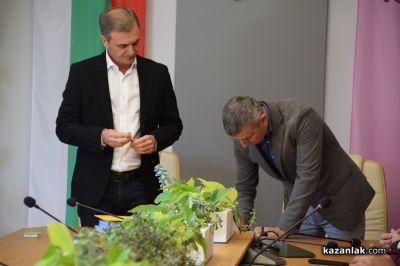 Николай Златанов за референдума: 80% от жителите на община Казанлък нямат мнение