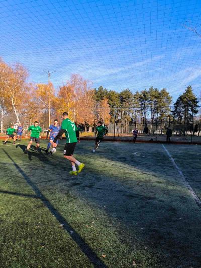 Военните от 61 механизирана бригада премериха сили в шампионат по футбол на малки врати 