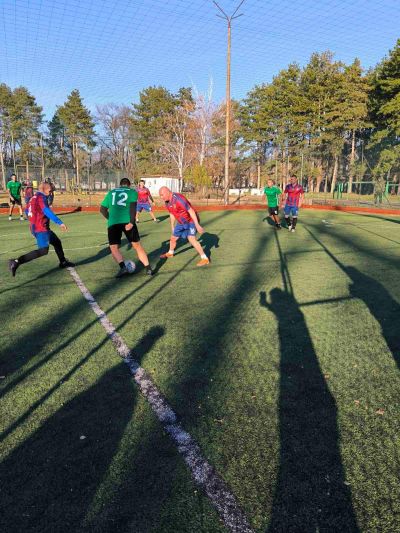 Военните от 61 механизирана бригада премериха сили в шампионат по футбол на малки врати 