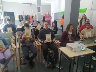 Екипът на ЛХМ “Чудомир“ гостува с проекта “Оживелите нашенци по света без багаж“ в Мадрид