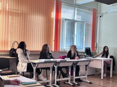 Седмокласниците на ОУ „Георги Кирков“ развиваха предприемаческо мислене със състезанието „Иновационен лагер“