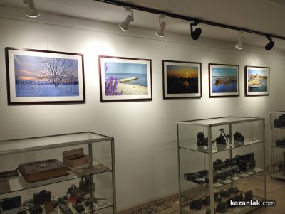 Величка Николова с втората самостоятелна изложба в Музея на фотографията в Казанлък 