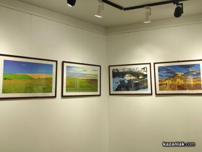 Величка Николова с втората самостоятелна изложба в Музея на фотографията в Казанлък 