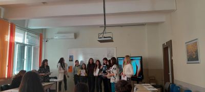 Седмокласниците на ОУ „Георги Кирков“ развиваха предприемаческо мислене със състезанието „Иновационен лагер“