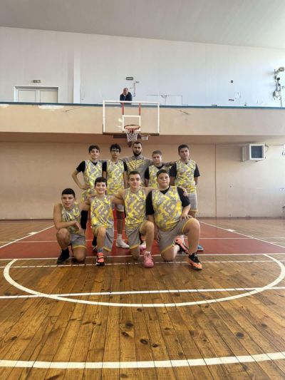 Отборът на ОУ “Георги Кирков“ отново първенец в общинското състезание по баскетбол