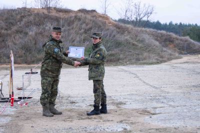 Курс за обучение на съдии, администратори и дизайнери на сцени по тактическа стрелба се състоя на Учебен център „Тюлбе“ в Казанлък 