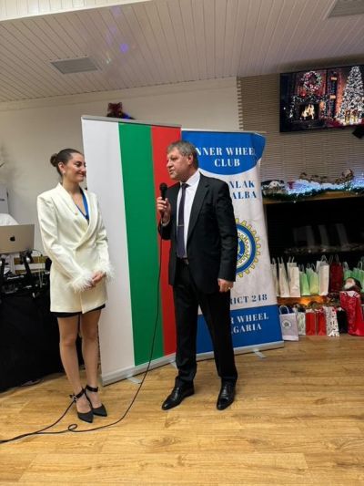 Дамите от Инър Уийл клуб Казанлък “Роза Алба“ събраха 6460 лв. за хипотерапия на деца с увреждания