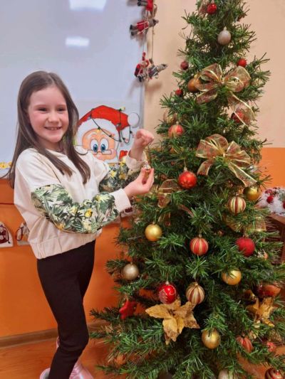 Децата от ОУ „Георги Кирков“ се включиха в Акция “Дядо Коледа“