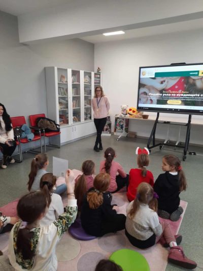 Децата от ОУ „Георги Кирков“ се включиха в Акция “Дядо Коледа“