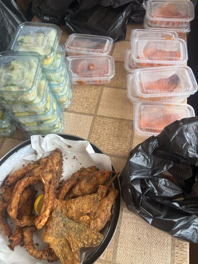 В Енина поздравиха хора с принос към обществения живот на селото и дългогодишни читалищни членове