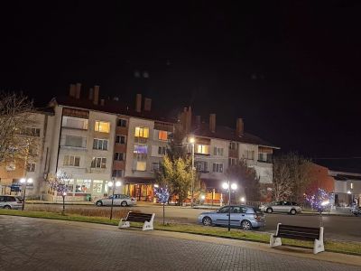 Шипка засия в коледни светлини