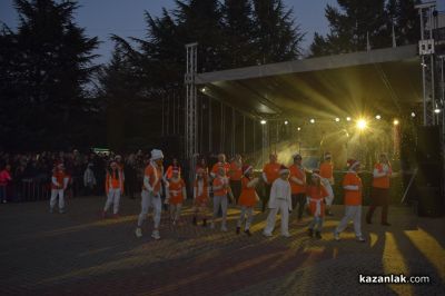 Дядо Коледа от Казанлък: Добротата и любовта да властват винаги над този град 