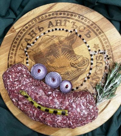 Коледен Стекхаус в центъра на Казанлък: Насладете се на изискано гурме изживяване