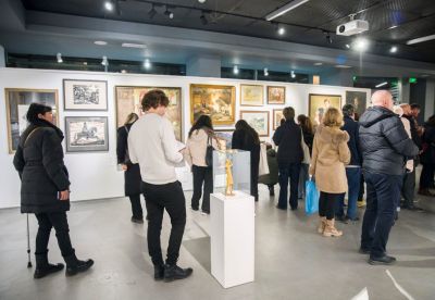 Творба от фонд “Съвременно изкуство” в Художествена галерия - Казанлък е част от изложба представяща българските участия във Венецианското биенале