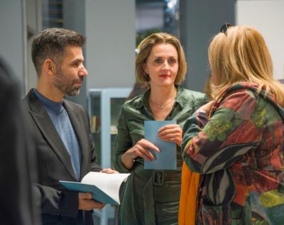 Творба от фонд “Съвременно изкуство” в Художествена галерия - Казанлък е част от изложба представяща българските участия във Венецианското биенале