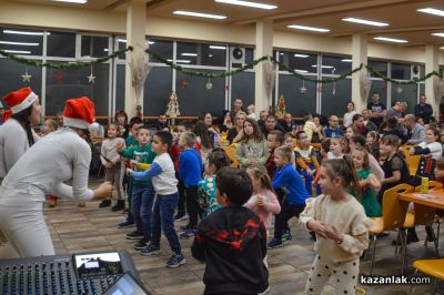 Децата на „М+С Хидравлик“ АД получиха подаръците си от Дядо Коледа