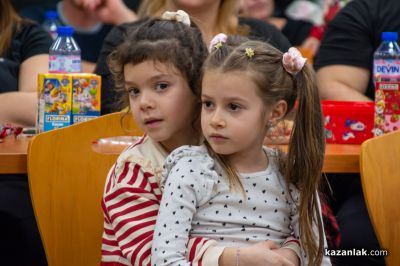 Децата на „М+С Хидравлик“ АД получиха подаръците си от Дядо Коледа