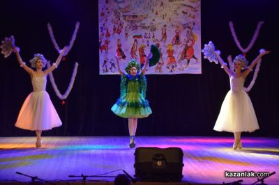 Концерт „Коледа – празник на надеждата“ представиха съставите на НЧ „Възродена Искра – 2000“ град Казанлък