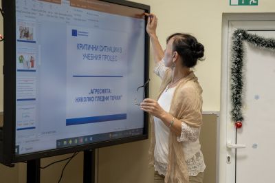 ПГЛПТ реализира успешно обучение за преподаватели по професионална подготовка, външни за образователната система
