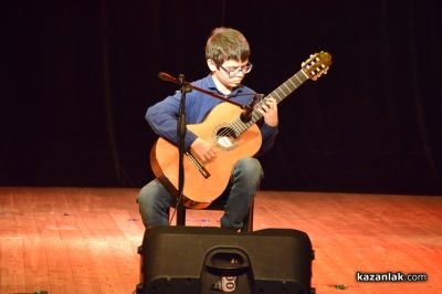 Концерт „Коледа – празник на надеждата“ представиха съставите на НЧ „Възродена Искра – 2000“ град Казанлък