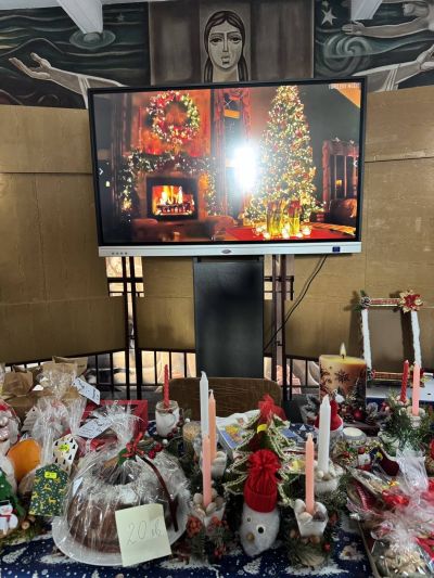 1420 лв. събра благотворителния базар на ПХГ „Св. Св. Кирил и Методий“ в подкрепа на инициативата „Българската Коледа“