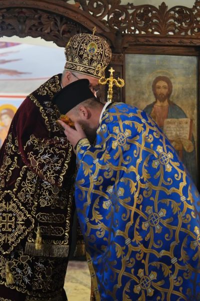 На Стефановден - митрополит Киприан ръкоположи свещеник в храм-паметника “Рождество Христово“