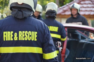 Пожар унищожи покрив на къща в град Шипка / Новини от Казанлък