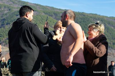 За първи път в Крън спасяваха Богоявленския кръст 